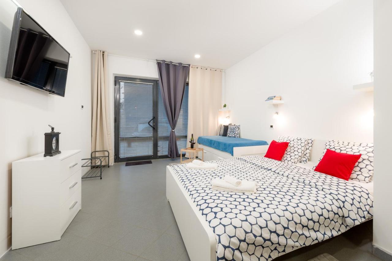 Studio Apartment Sesula Split Dış mekan fotoğraf